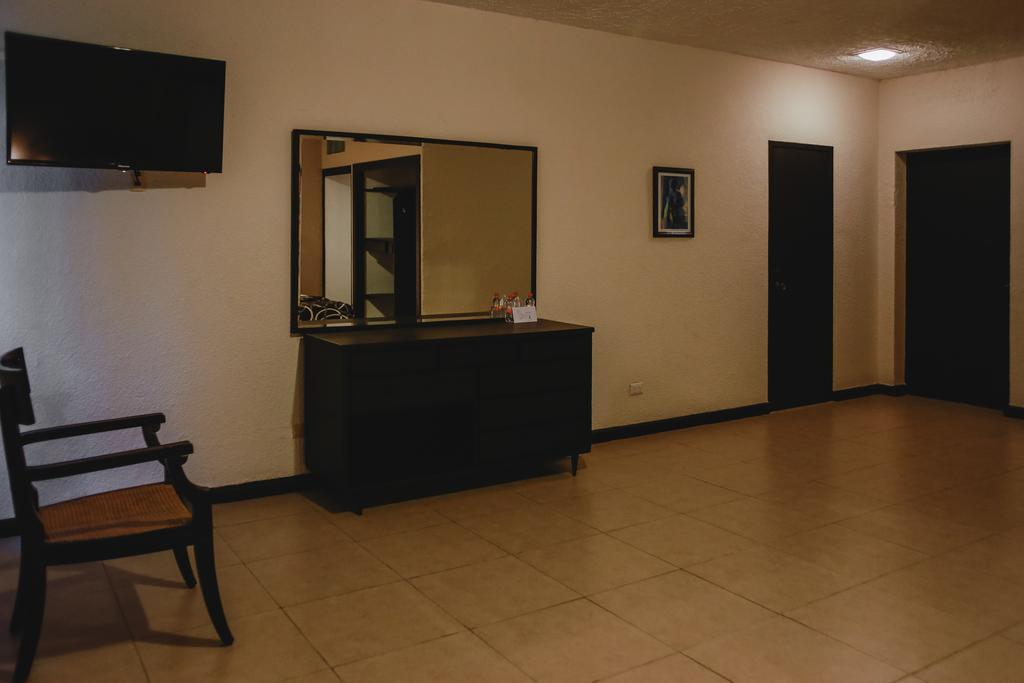 Hotel Colon Mérida Εξωτερικό φωτογραφία